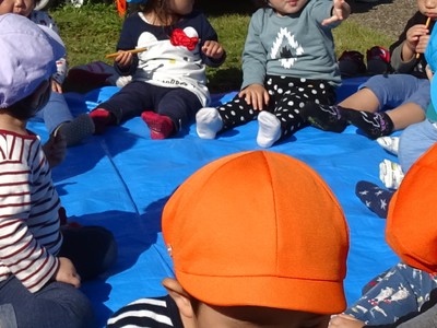 お外で食べると美味しいね！